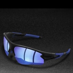 Fashionable Sunglasses for Women and Men - Ideal for Outdoor Sports, T2MISF